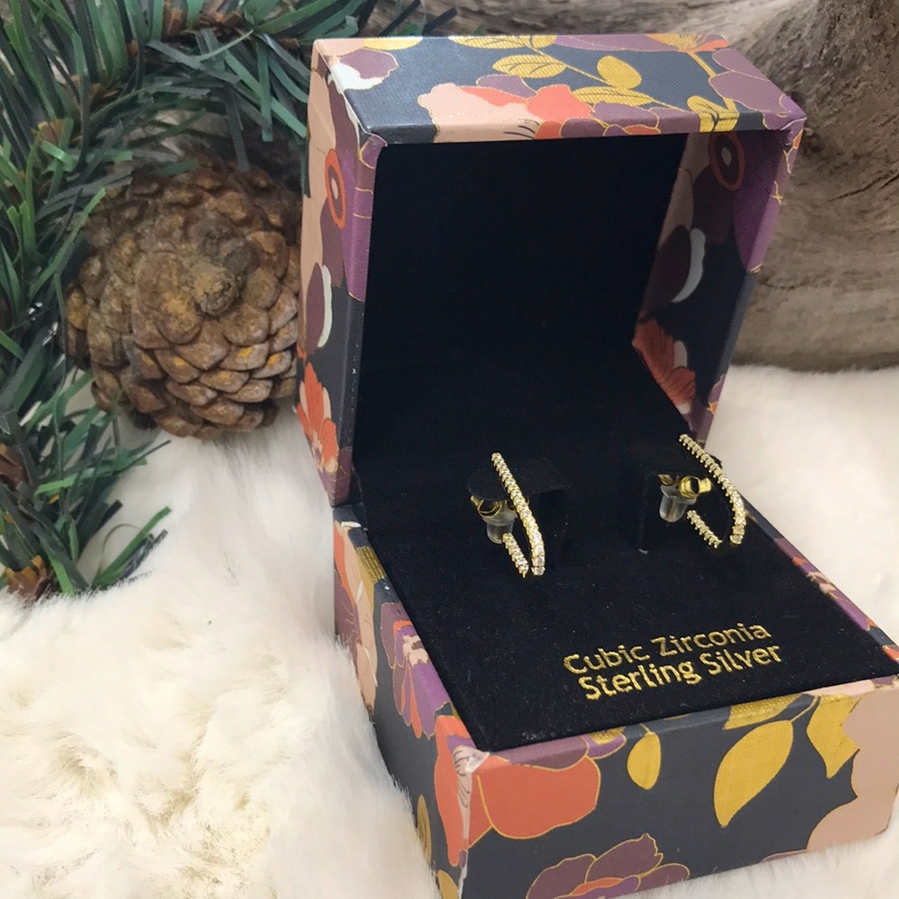 NIB Rachel Ashwell Sterling Silver Cubic Zirconia Hoop Earrings